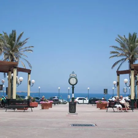 Апартаменты Luxury 2 Bedroom By The Sea *